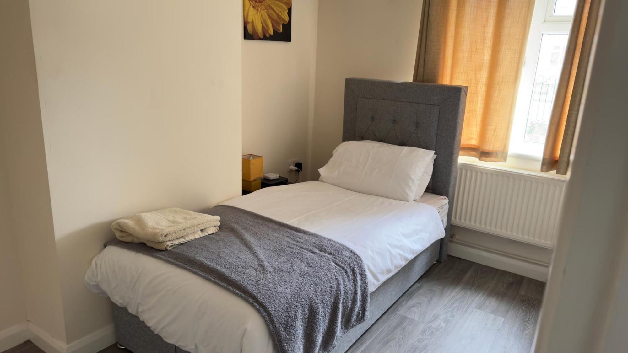 Contractor'S Haven- 4-Bedroom House With Free Parking, Super Fast Wifi, Fran Properties In Aylesbury, Pets Are Welcome! アリスバーリー エクステリア 写真